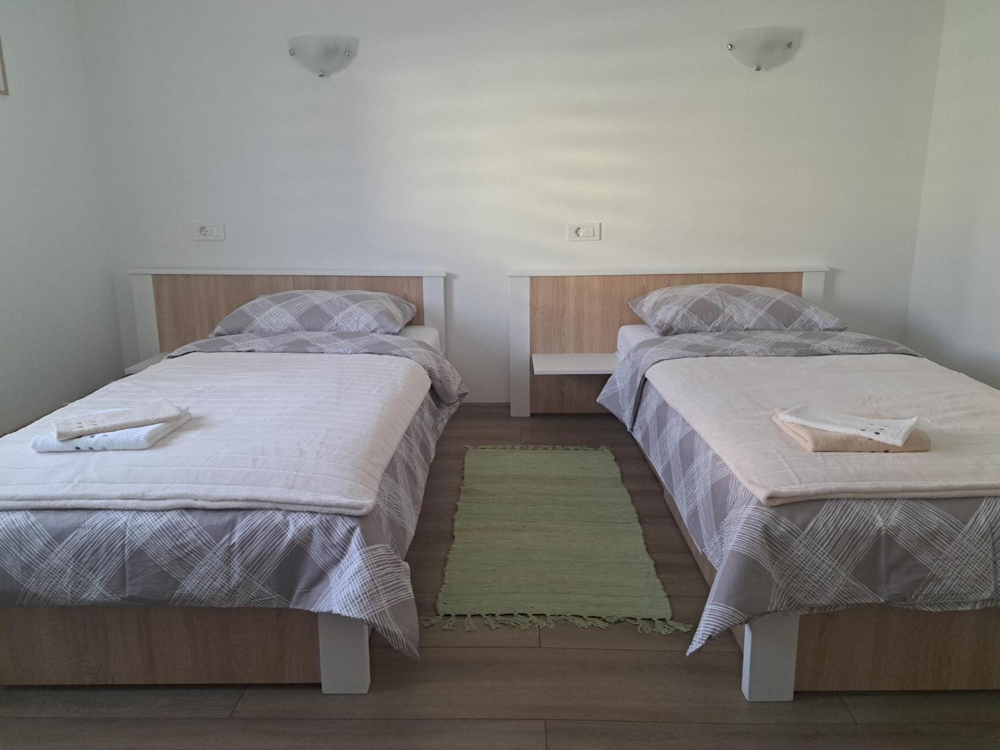 Apartman Luma Gospić Exteriör bild